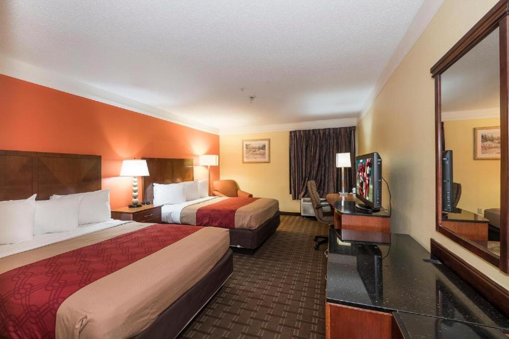 My Home & Suites Madison Ga Ngoại thất bức ảnh
